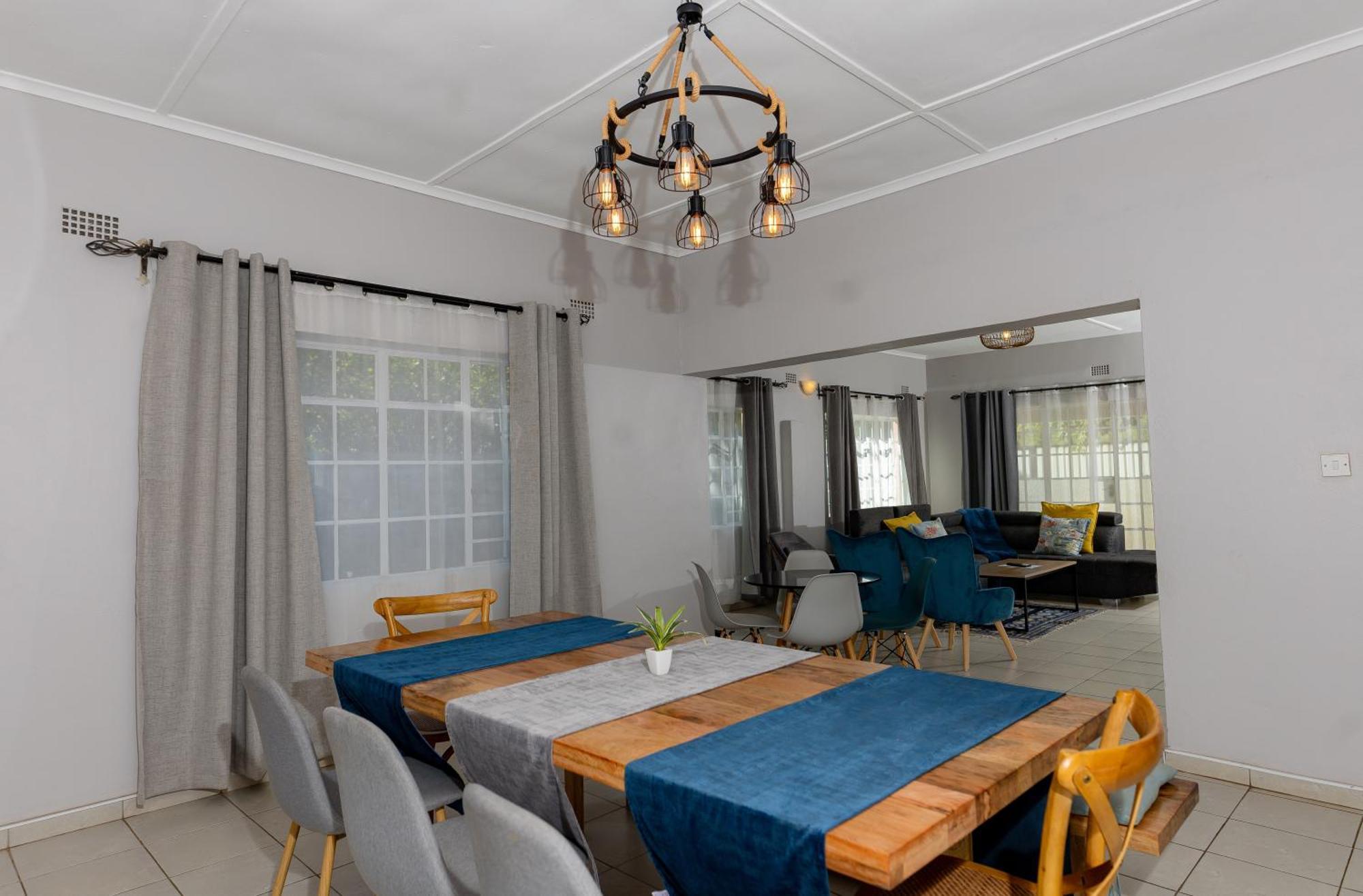 Villa Hungwe House à Victoria Falls Extérieur photo
